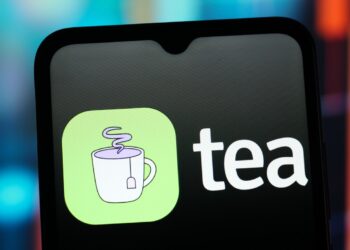 CANADA - 2025/07/27: In this photo illustration, the Tea App (Dating Safety for Women) logo is seen displayed on a smartphone screen. (Photo Illustration by Thomas Fuller/SOPA Images/LightRocket via Getty Images)